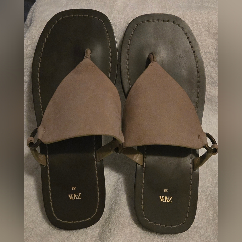 Zara Brown Sandals - Picture 2 of 7